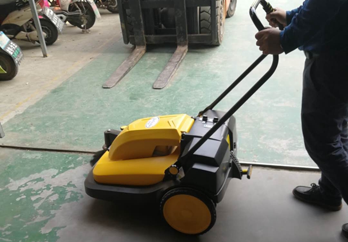 使用效果|蘇州金子港塑膠使用我公掃地車(chē)效果很好