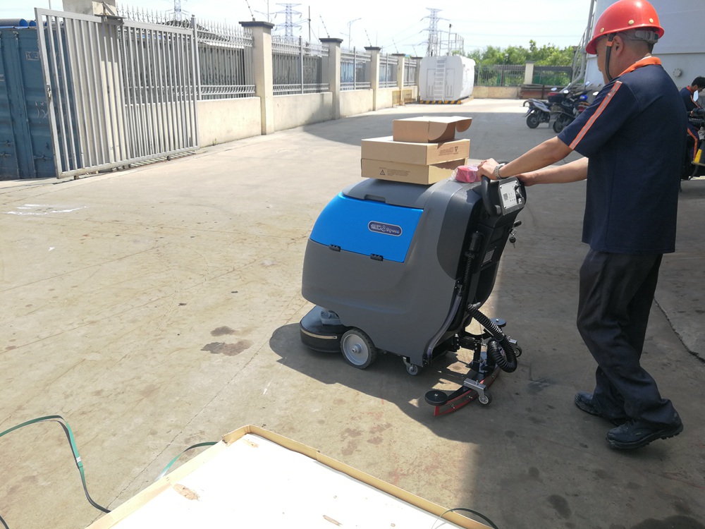 物流公司洗地機(jī)